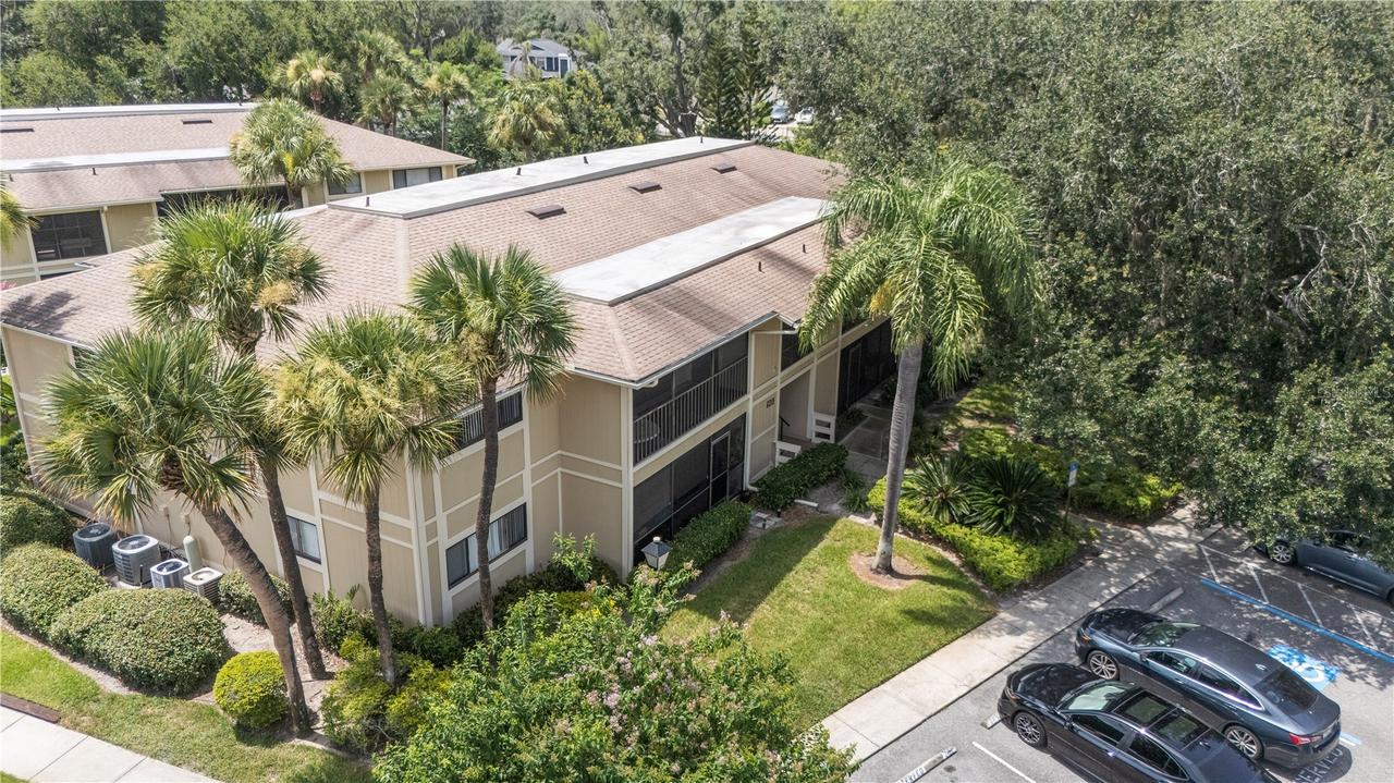 6018 Laktree Ln. #E, Temple Terrace, FL 33617