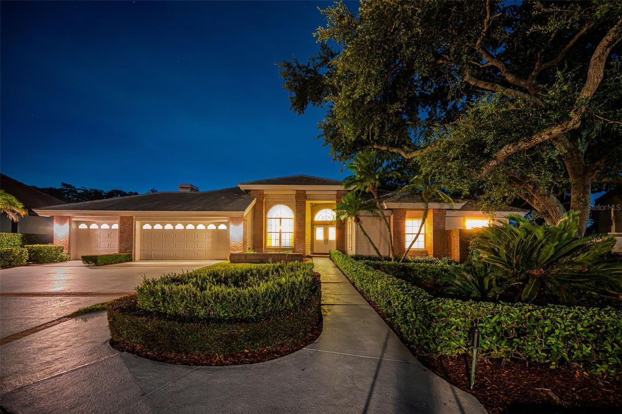 4995 Camberley Ln., Oldsmar, FL 34677