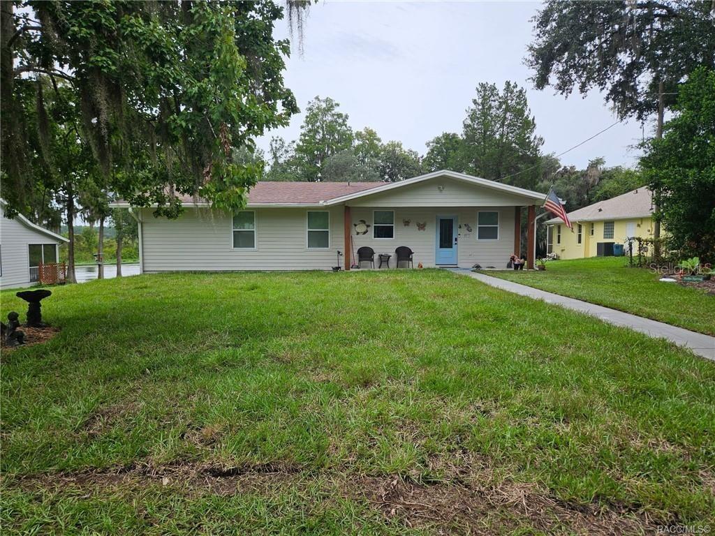 4099 W Ridge Ln., Dunnellon, FL 34433