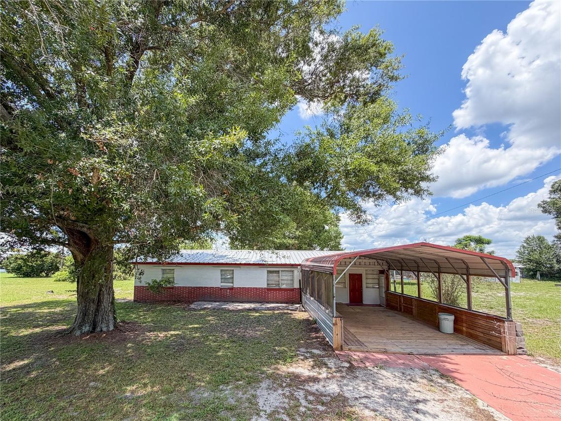 308 Central Ave., Frostproof, FL 33843