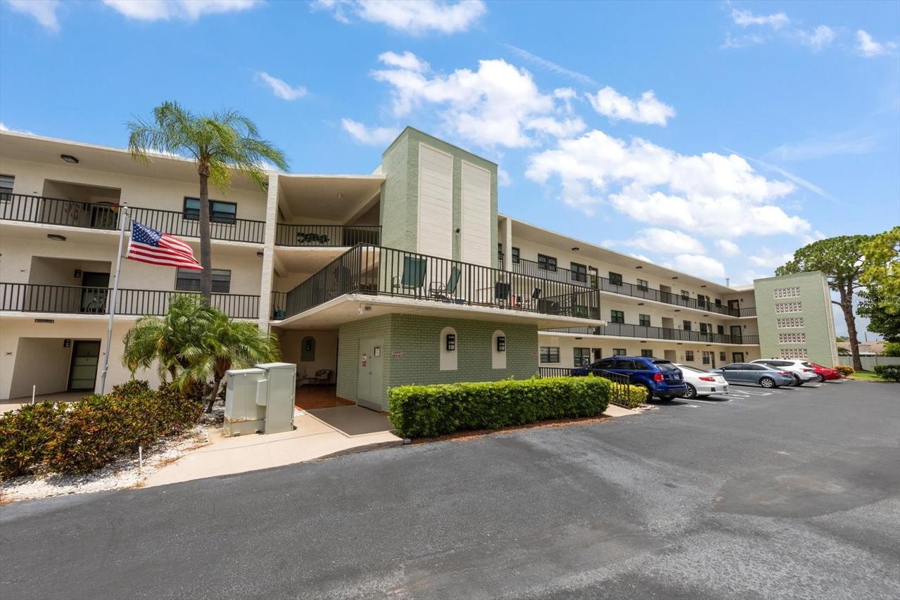5980 Terrace Park Dr. #310, St Petersburg, FL 33709