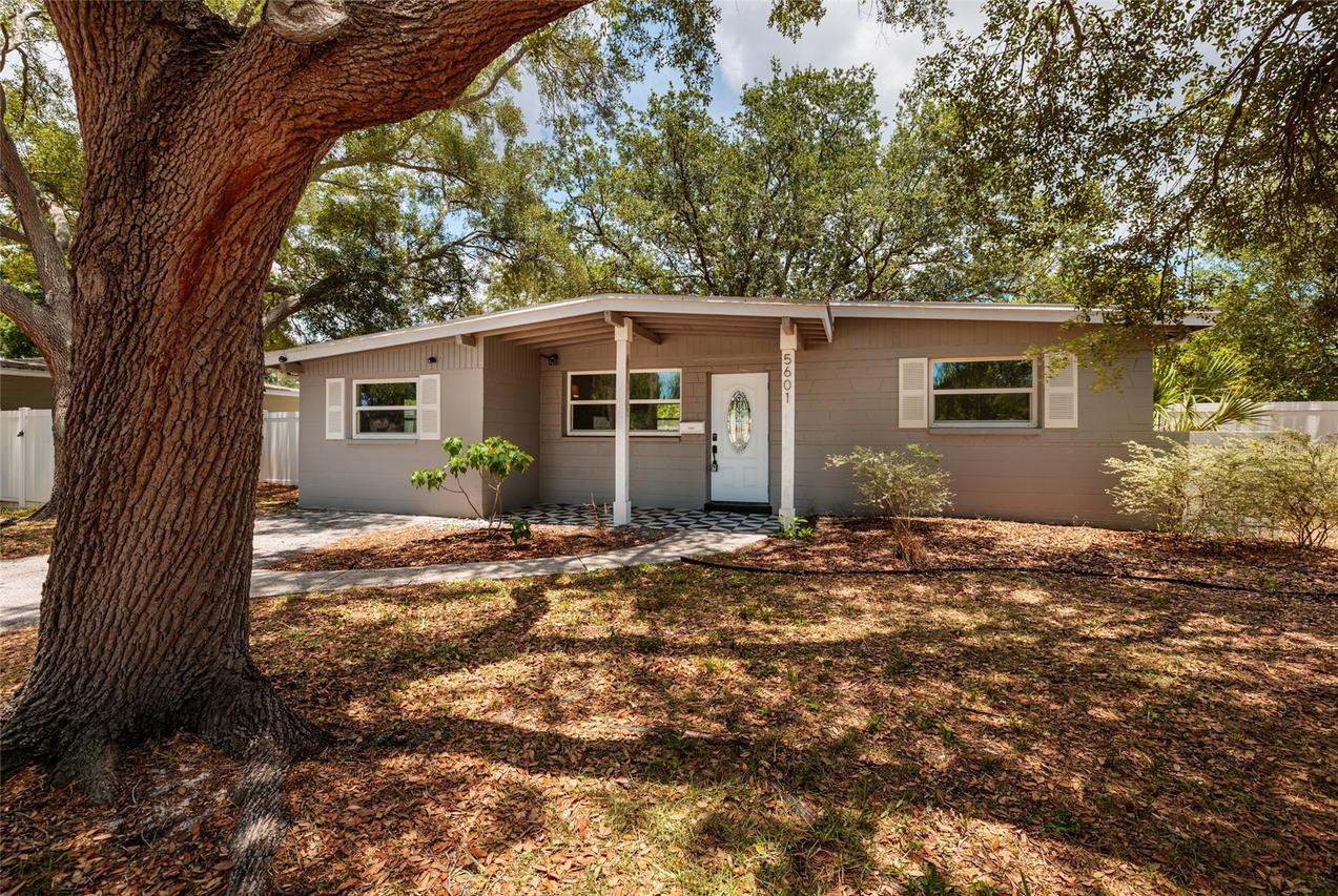 5601 Cedar St., St Petersburg, FL 33703