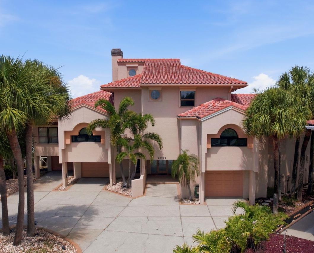 2869 Seabreeze Dr., Gulfport, FL 33707