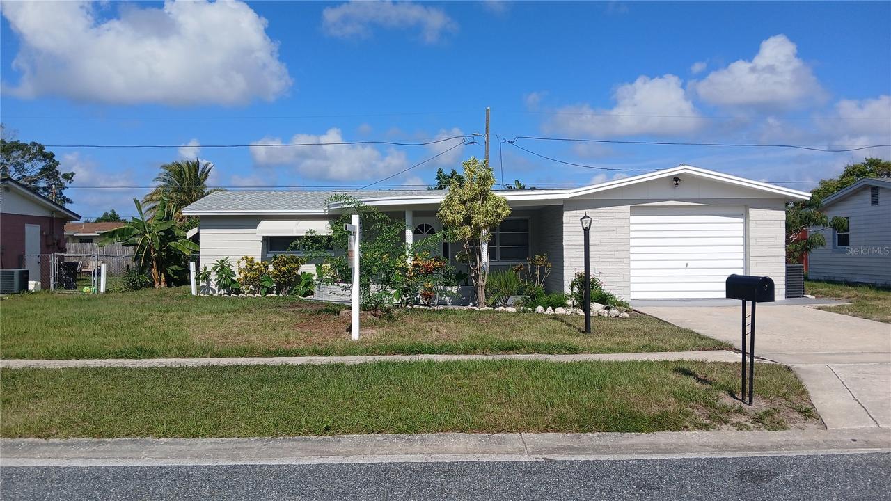 2109 Shannon Dr., Holiday, FL 34690