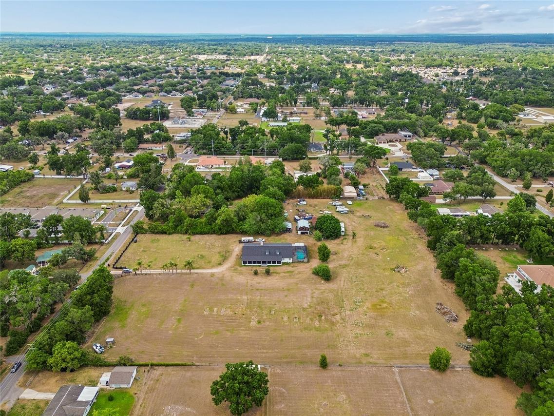 Pearson Rd., Valrico, FL 33596
