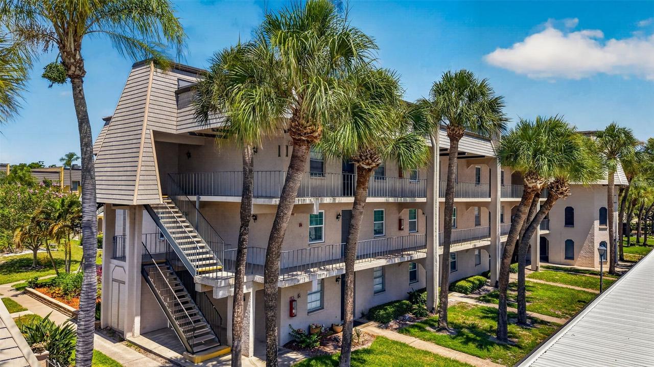 8693 Bardmoor Blvd. #301B, Largo, FL 33777
