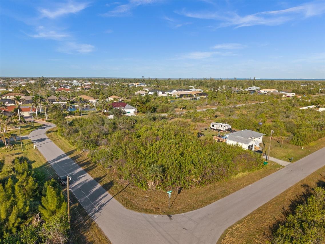 10177 Owl Head Cir., Port Charlotte, FL 33981
