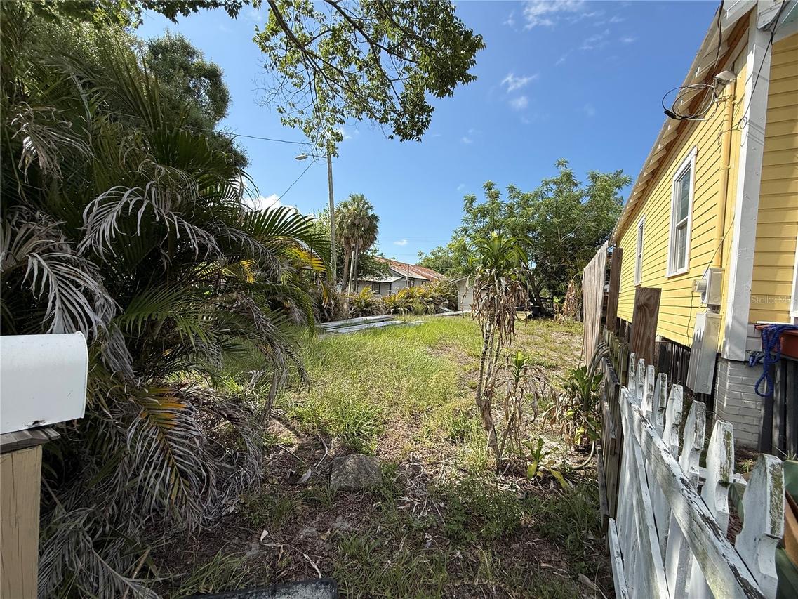 2323 E 12th Ave., Tampa, FL 33605