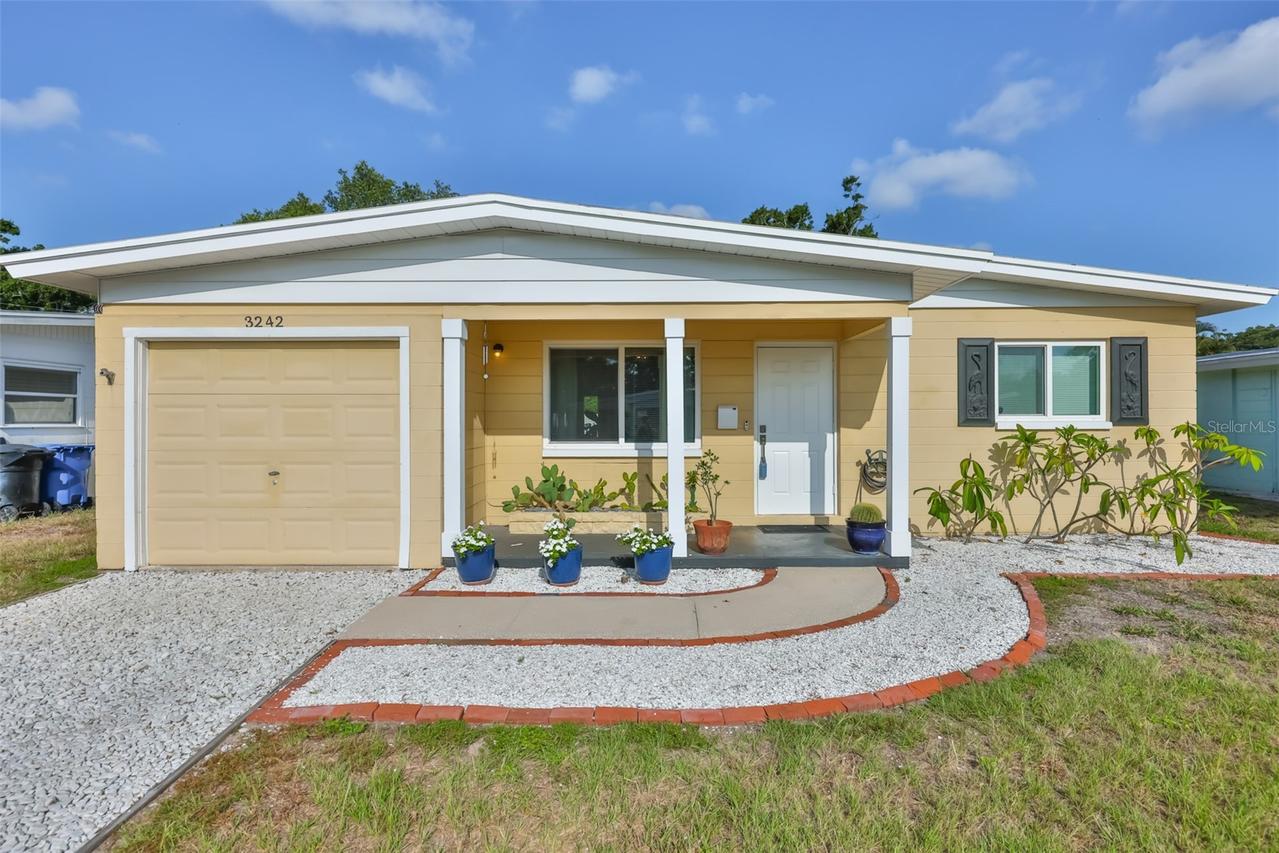 3242 Kingston St., St Petersburg, FL 33713
