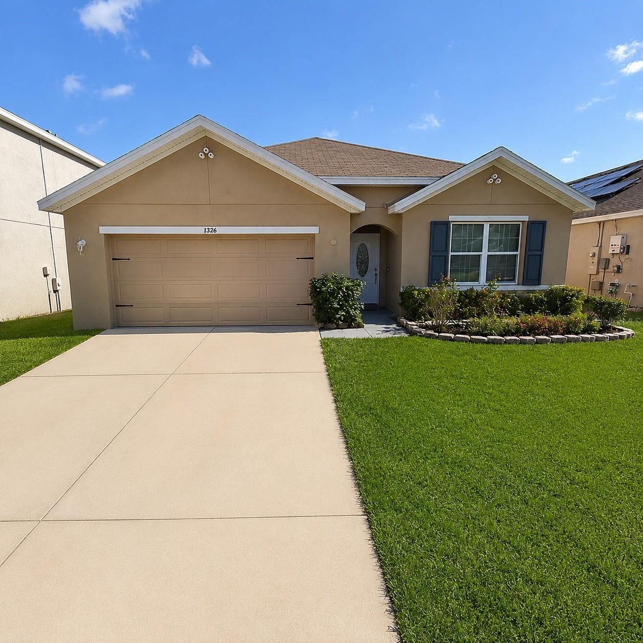 8208 Harwich Port Ln., Gibsonton, FL 33534