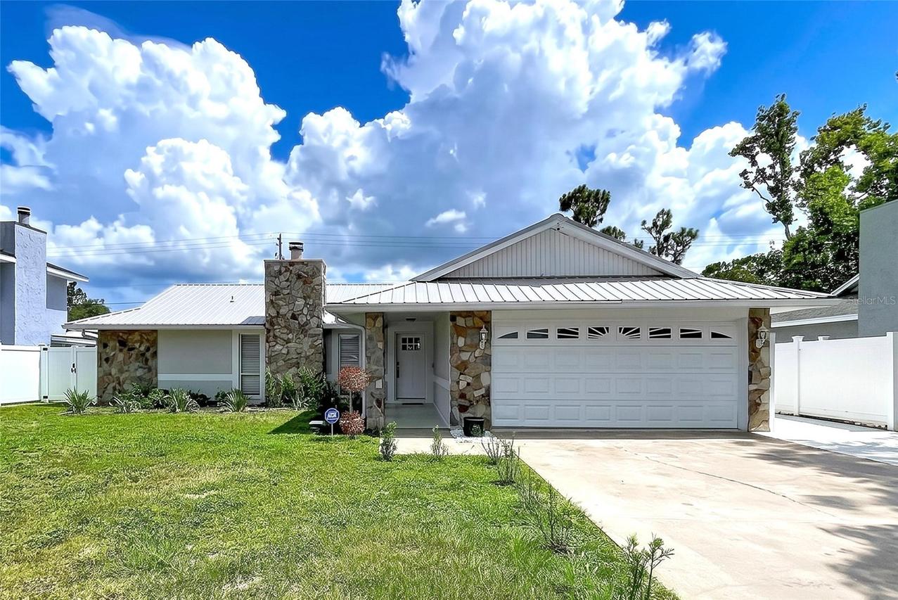 5520 Fulmar Dr., Tampa, FL 33625
