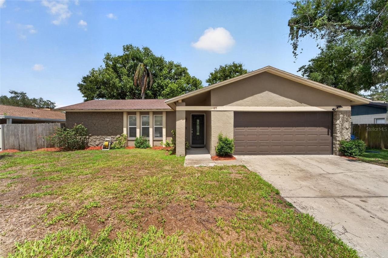 615 Pine Forest Dr., Brandon, FL 33511