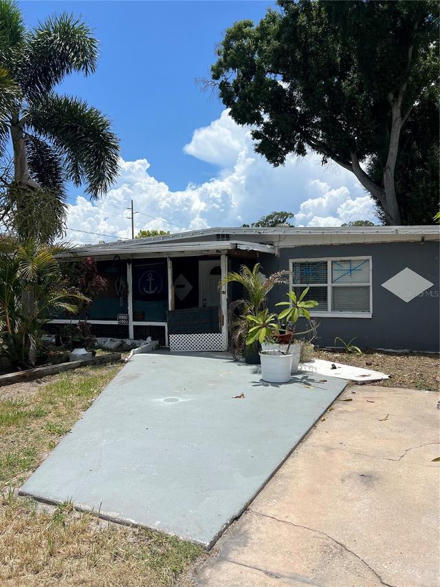 5808 N Lois Ave., Tampa, FL 33614