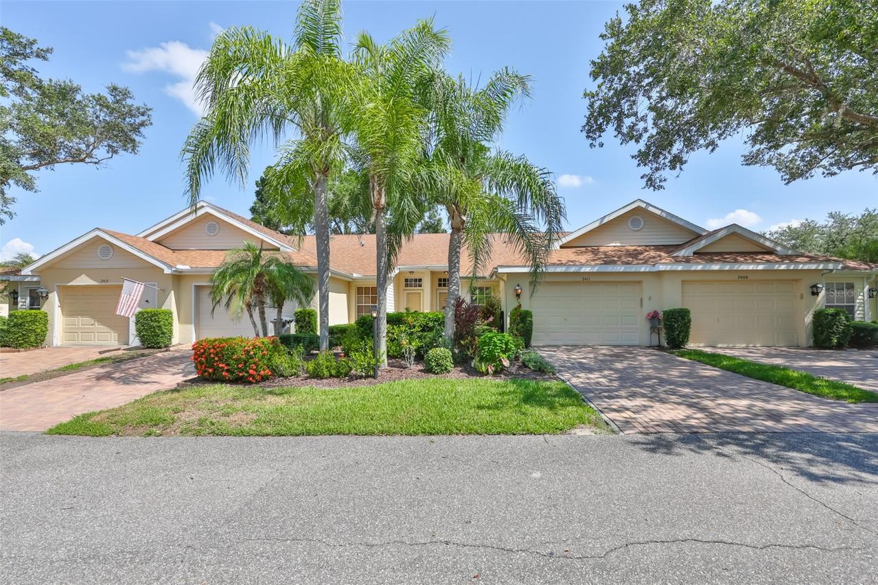 2411 New Haven Cir. #70, Sun City Center, FL 33573