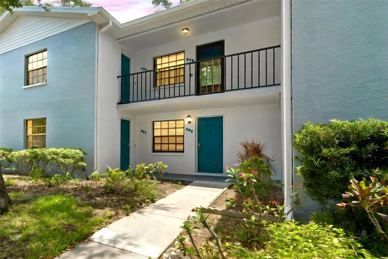 11800 Park Blvd. #401, Seminole, FL 33772