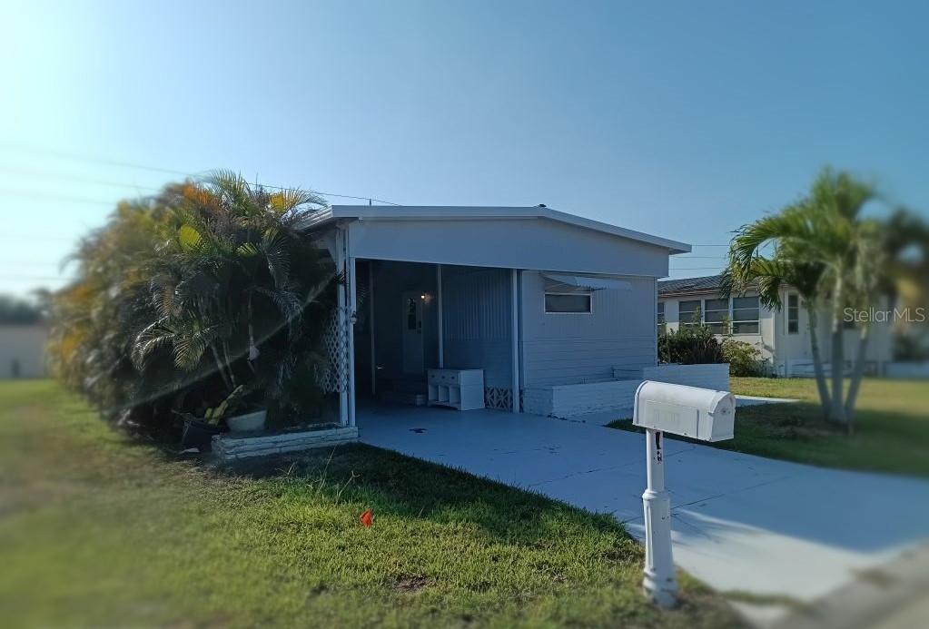 5031 4th St., Bradenton, FL 34203