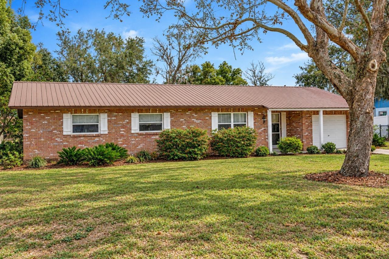 12212 Floral Ln., Thonotosassa, FL 33592