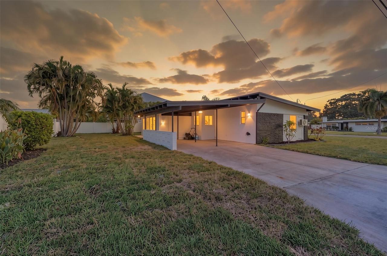 63 Palm Blvd., Dunedin, FL 34698