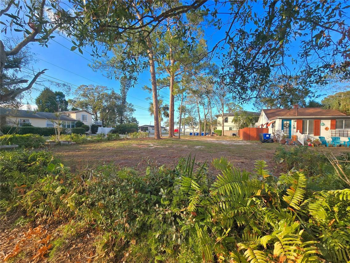 237 50th Ave., St Petersburg, FL 33703