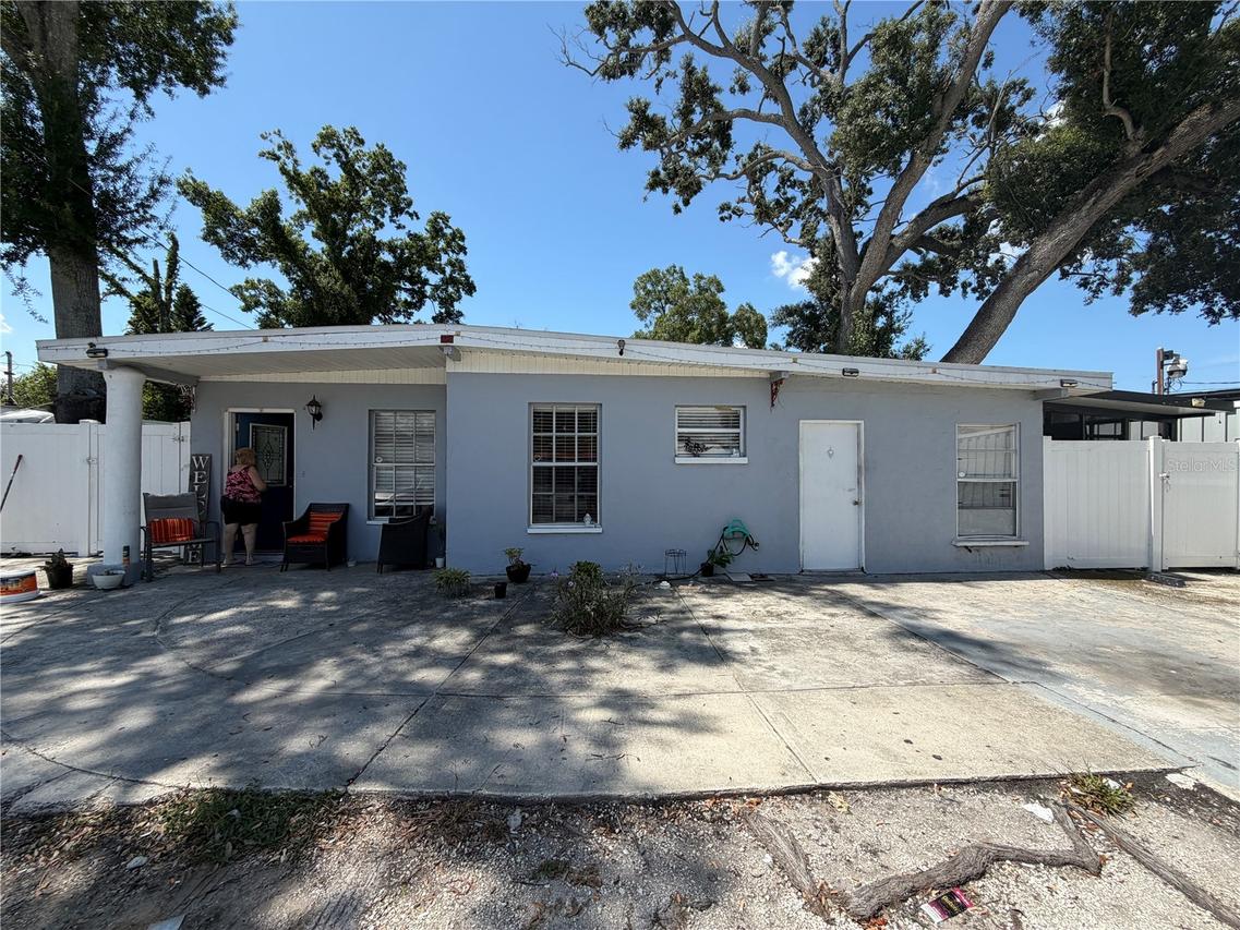 2318 W Powhatan Ave., Tampa, FL 33603