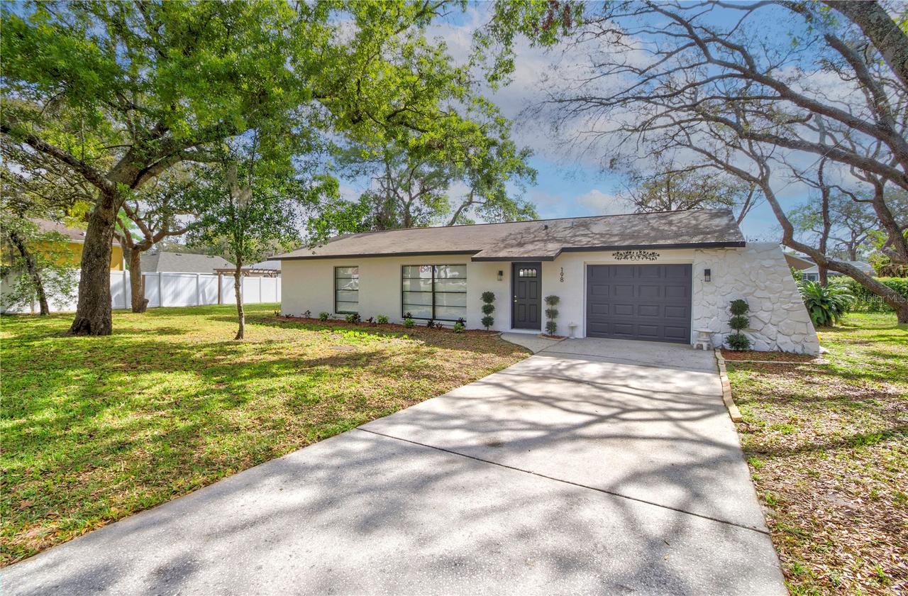 198 Tulsa Ave., Spring Hill, FL 34606