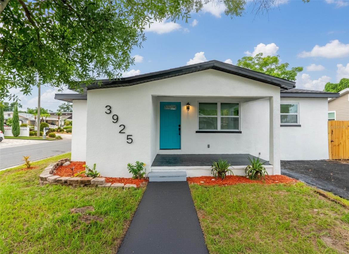 3925 W Norfolk St., Tampa, FL 33614