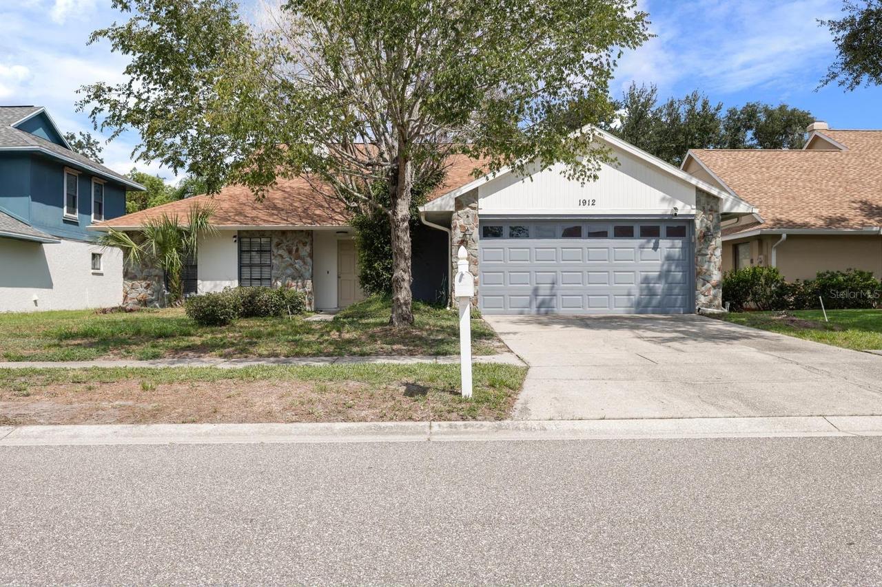 1912 Firethorn Ct., Brandon, FL 33511