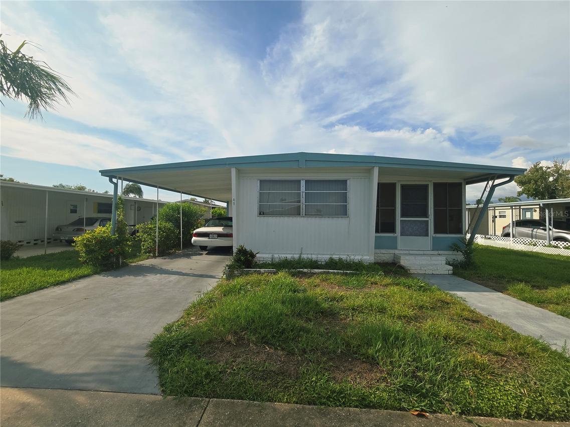49 Drury Ln., Tarpon Springs, FL 34689