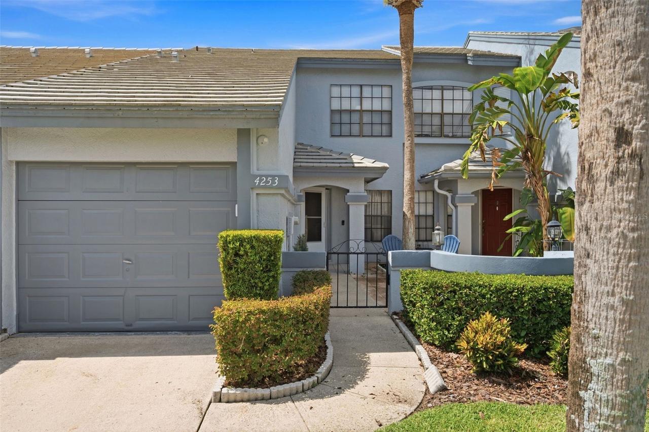 4253 Brentwood Park Cir., Tampa, FL 33624