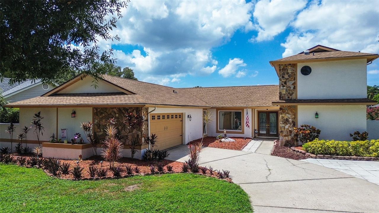 2876 Lake Valencia Blvd., Palm Harbor, FL 34684