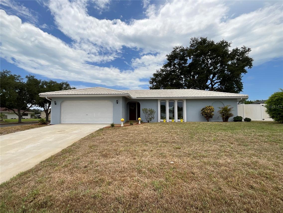 2224 42nd St., Bradenton, FL 34205
