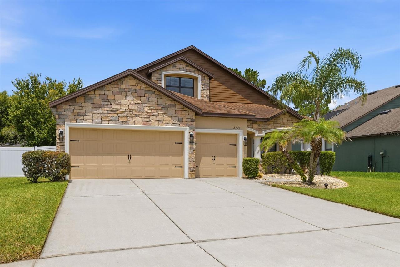2723 Colewood Ln., Dover, FL 33527