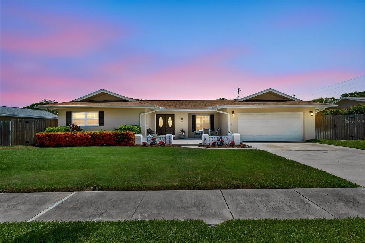 14006 Starboard Dr., Seminole, FL 33776