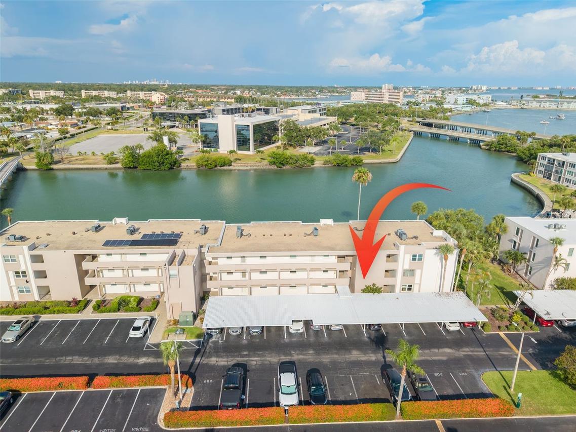 7425 Bay Island Dr. #107, St Petersburg, FL 33707