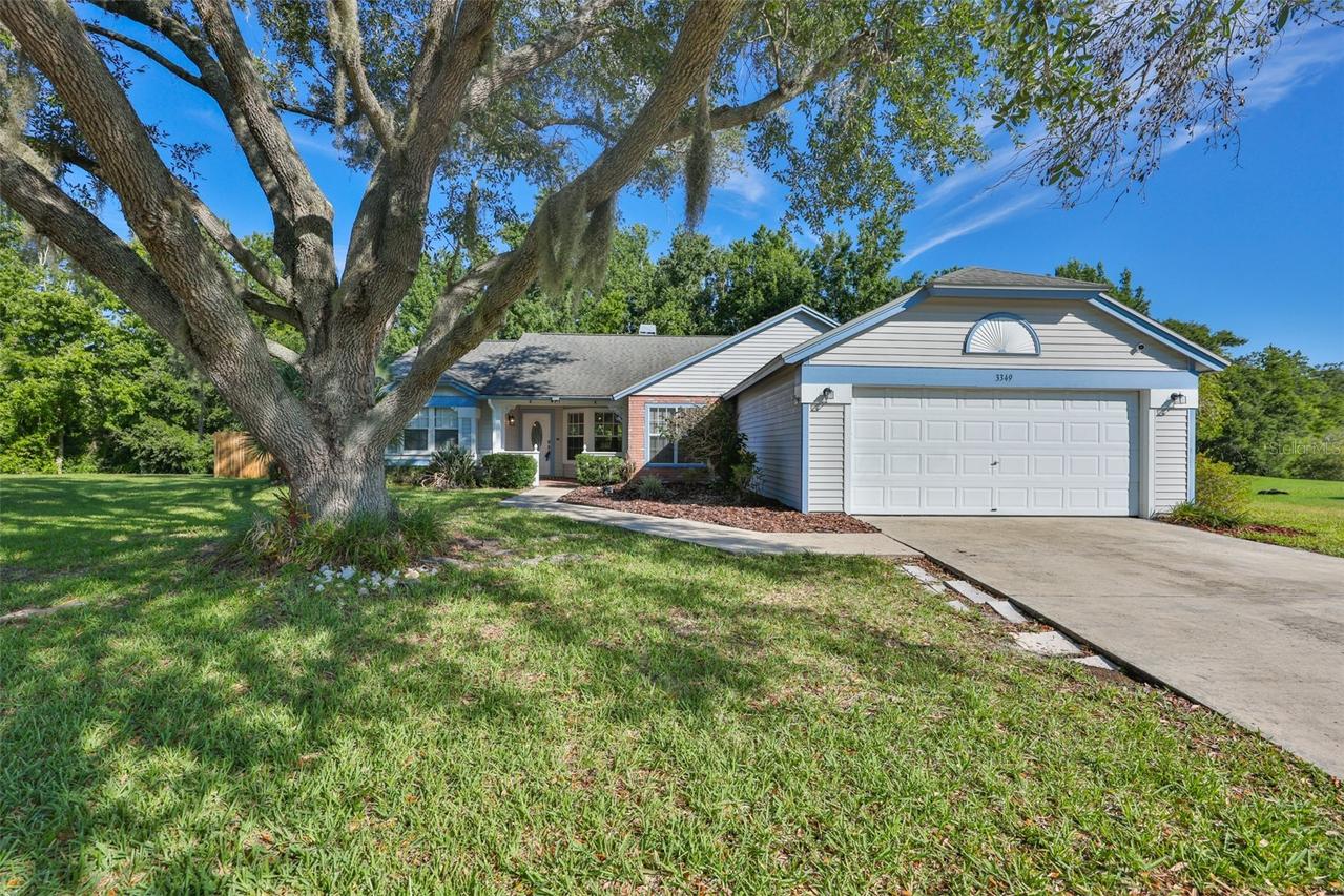 3349 Silvermoon Dr., Plant City, FL 33566