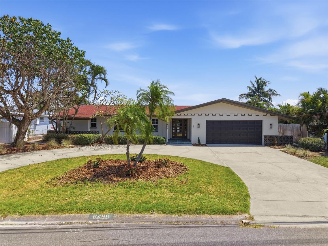 6496 Fairway View Blvd., St Petersburg, FL 33707