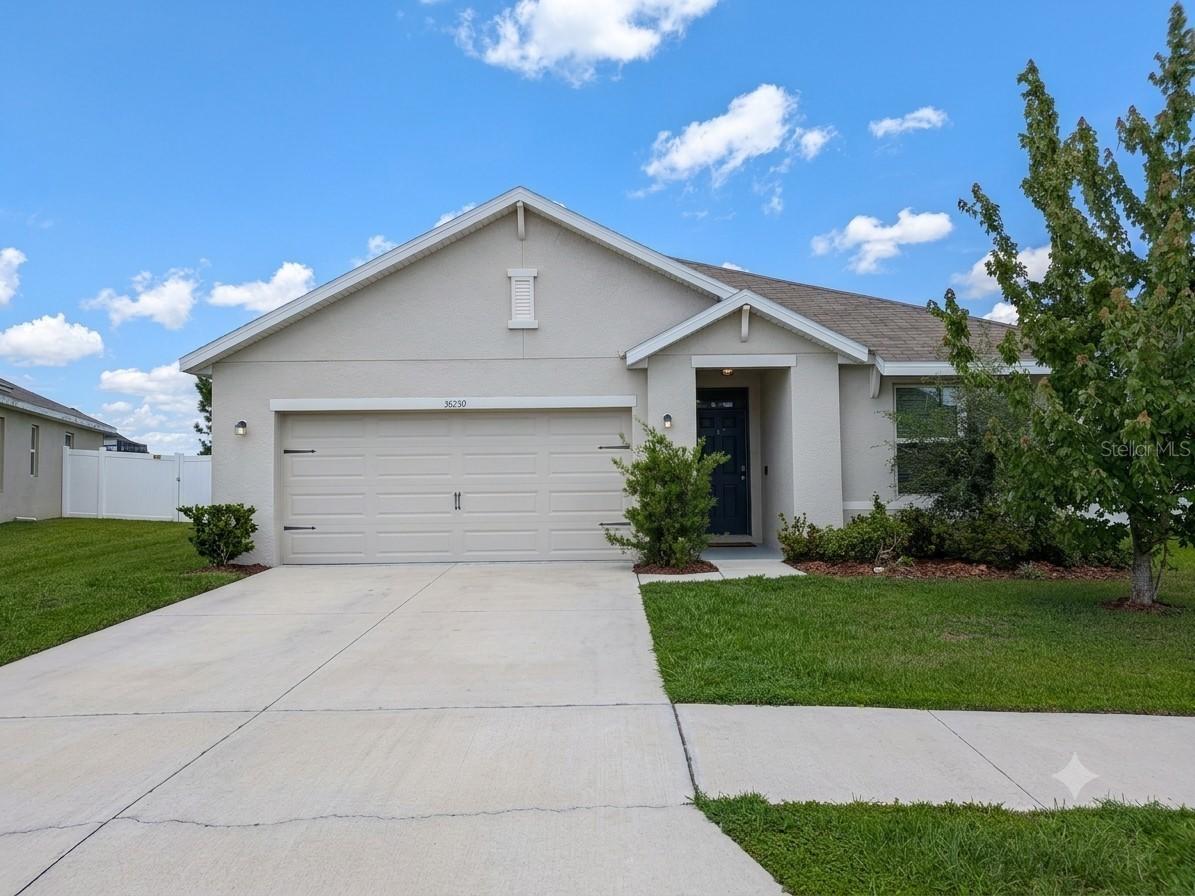 36250 Jenny Lynne Dr., Zephyrhills, FL 33541