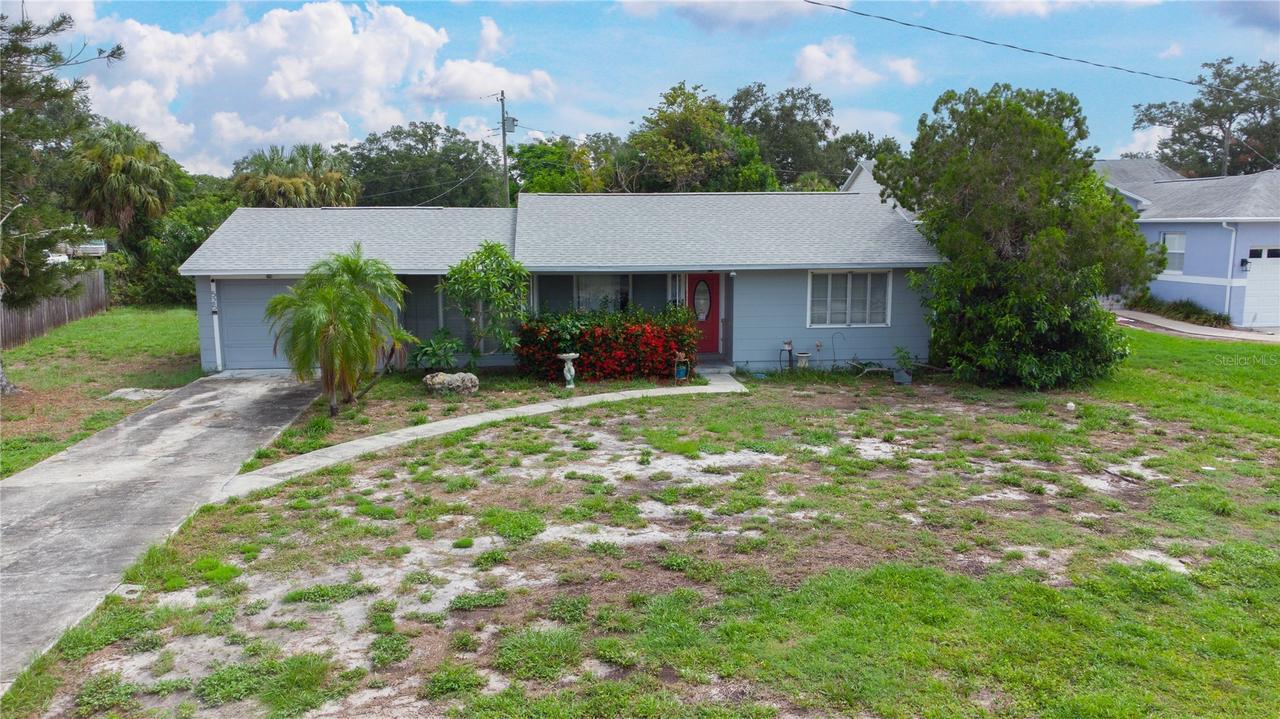 525 Hampton Ave., St Petersburg, FL 33703