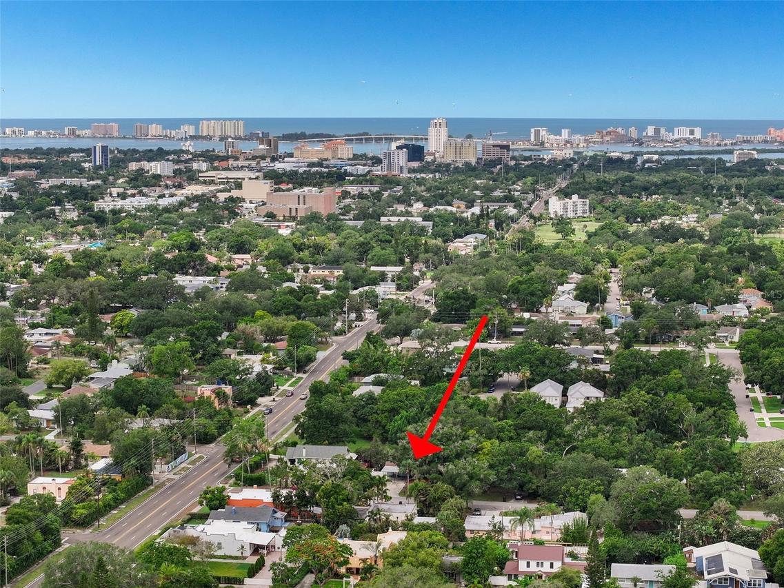 210 Edgewood Ave., Clearwater, FL 33755