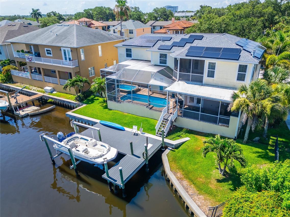 339 Manatee Ln., Tarpon Springs, FL 34689