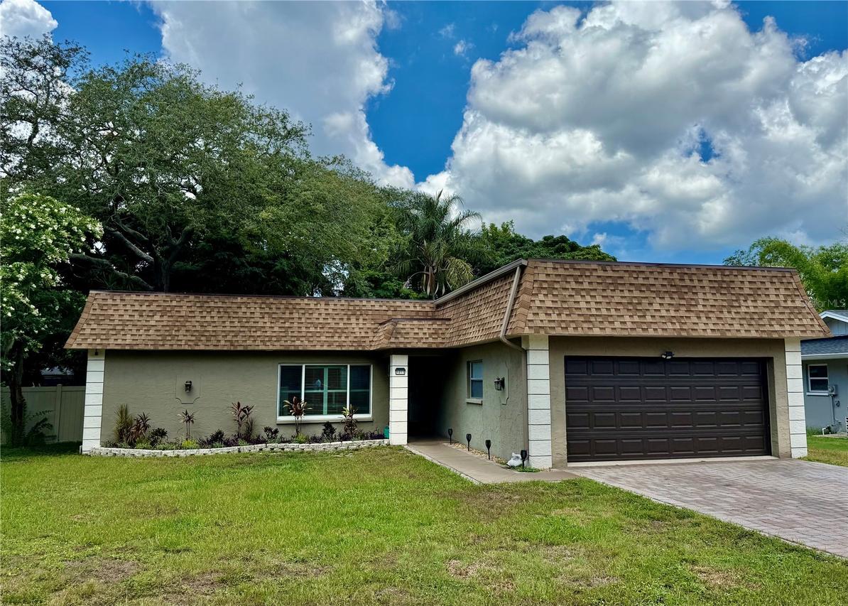 1011 Winding Oaks Dr., Palm Harbor, FL 34683
