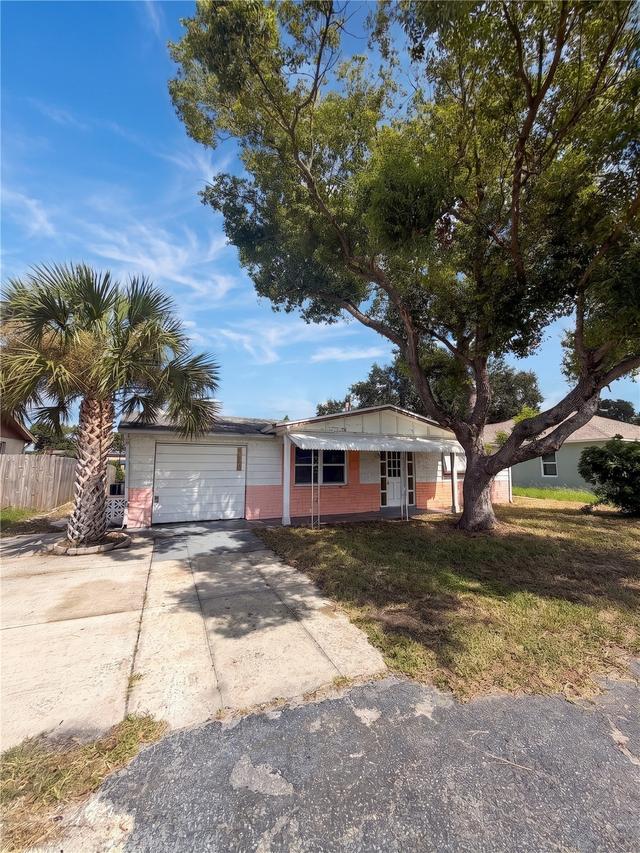 2412 Arcadia Rd., Holiday, FL 34690