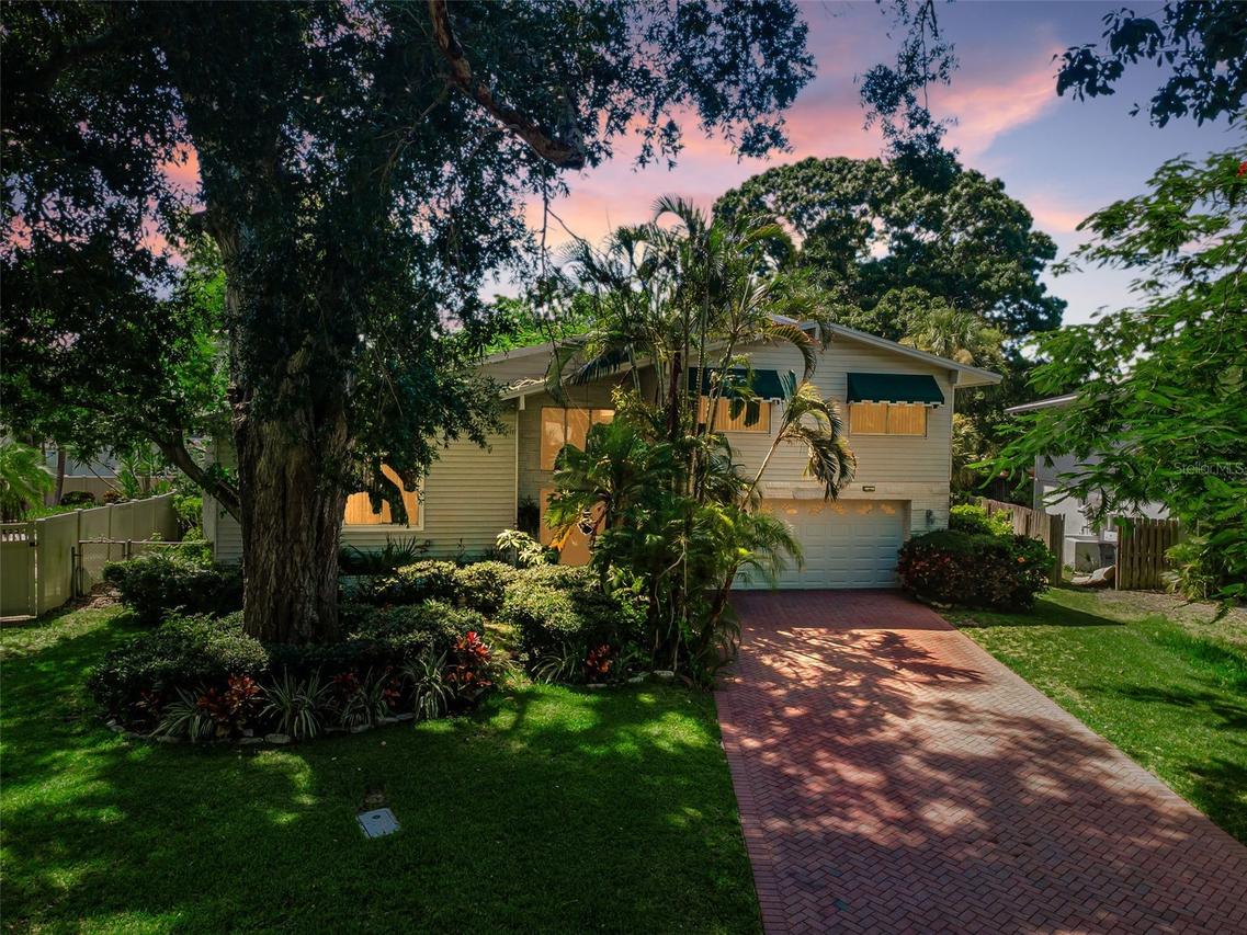 14279 85th Ave., Seminole, FL 33776