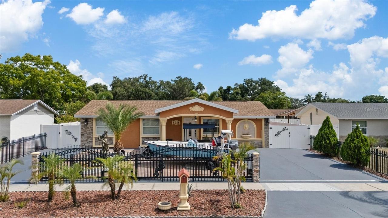 8318 Drycreek Dr., Tampa, FL 33615