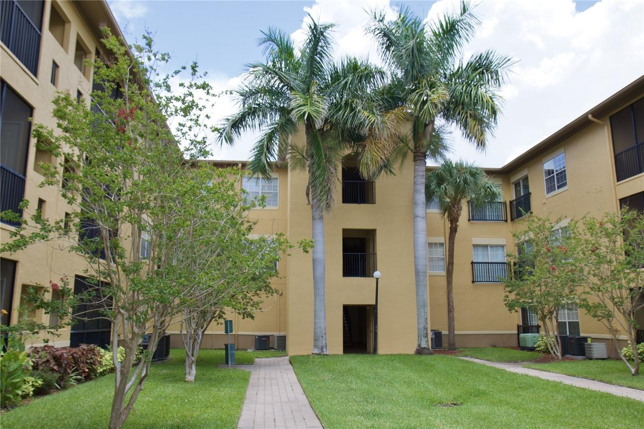 4323 Bayside Village Dr. #306, Tampa, FL 33615