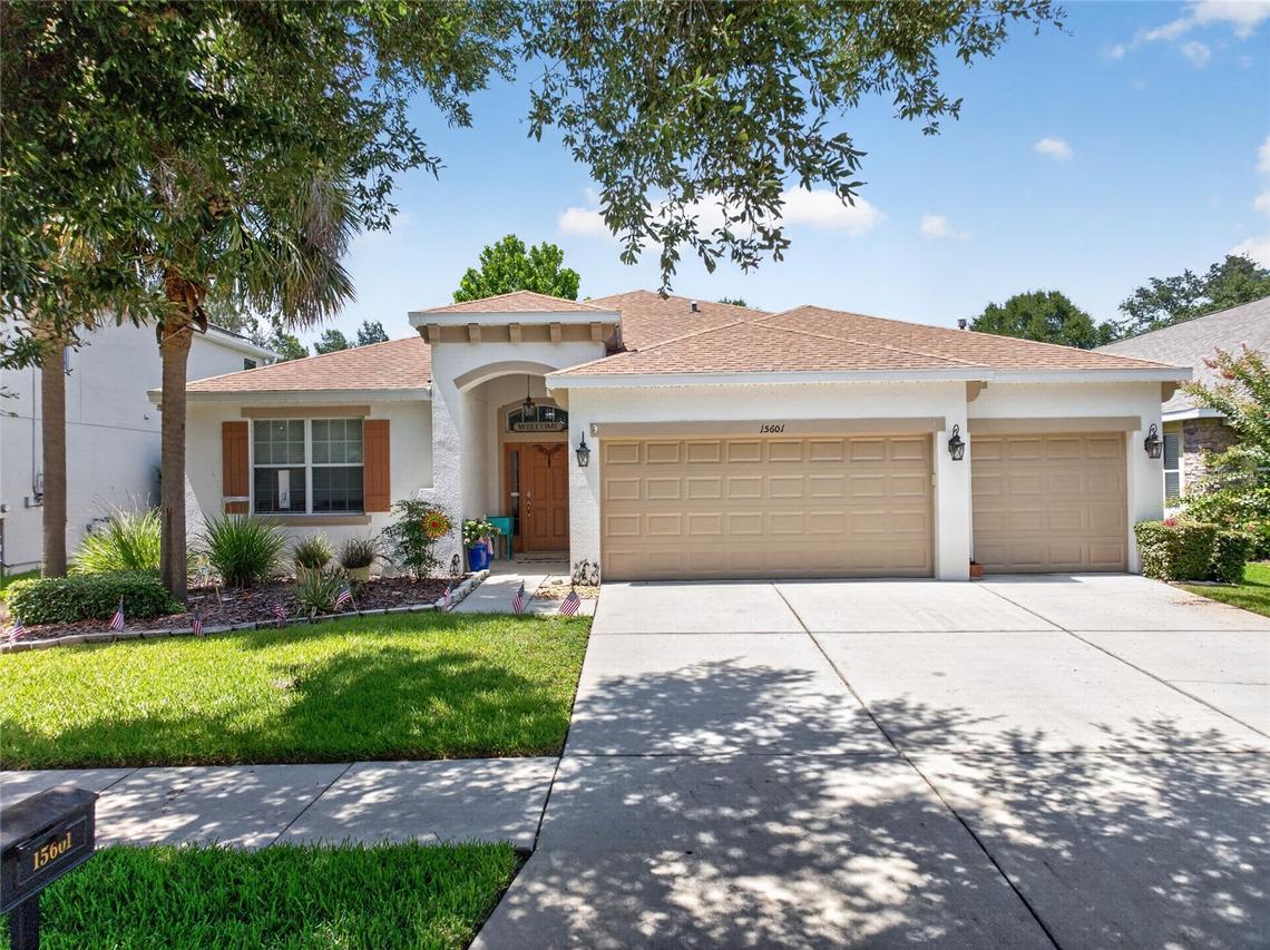 15601 Starling Water Dr., Lithia, FL 33547