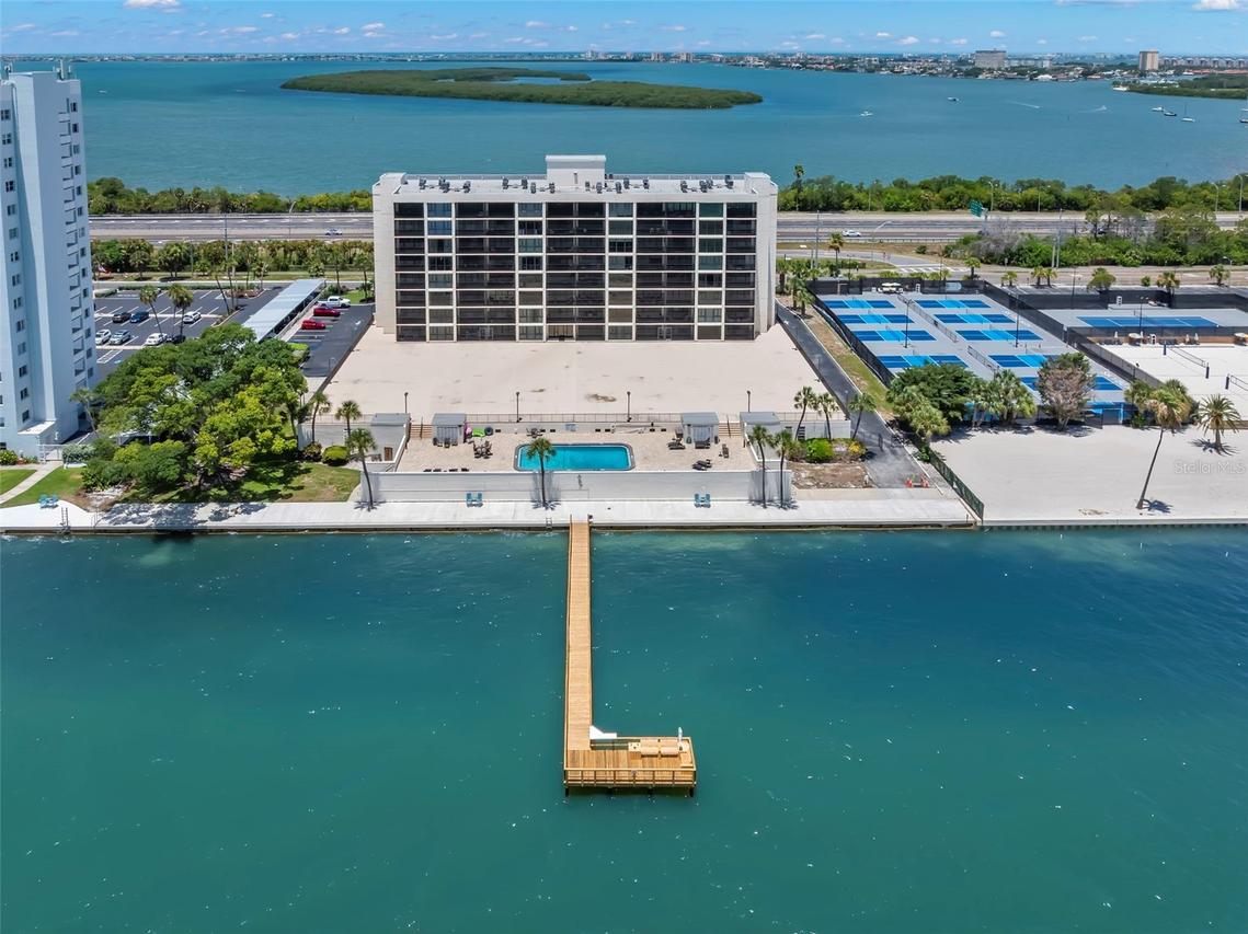 7100 Sunshine Skyway Ln. #704, St Petersburg, FL 33711