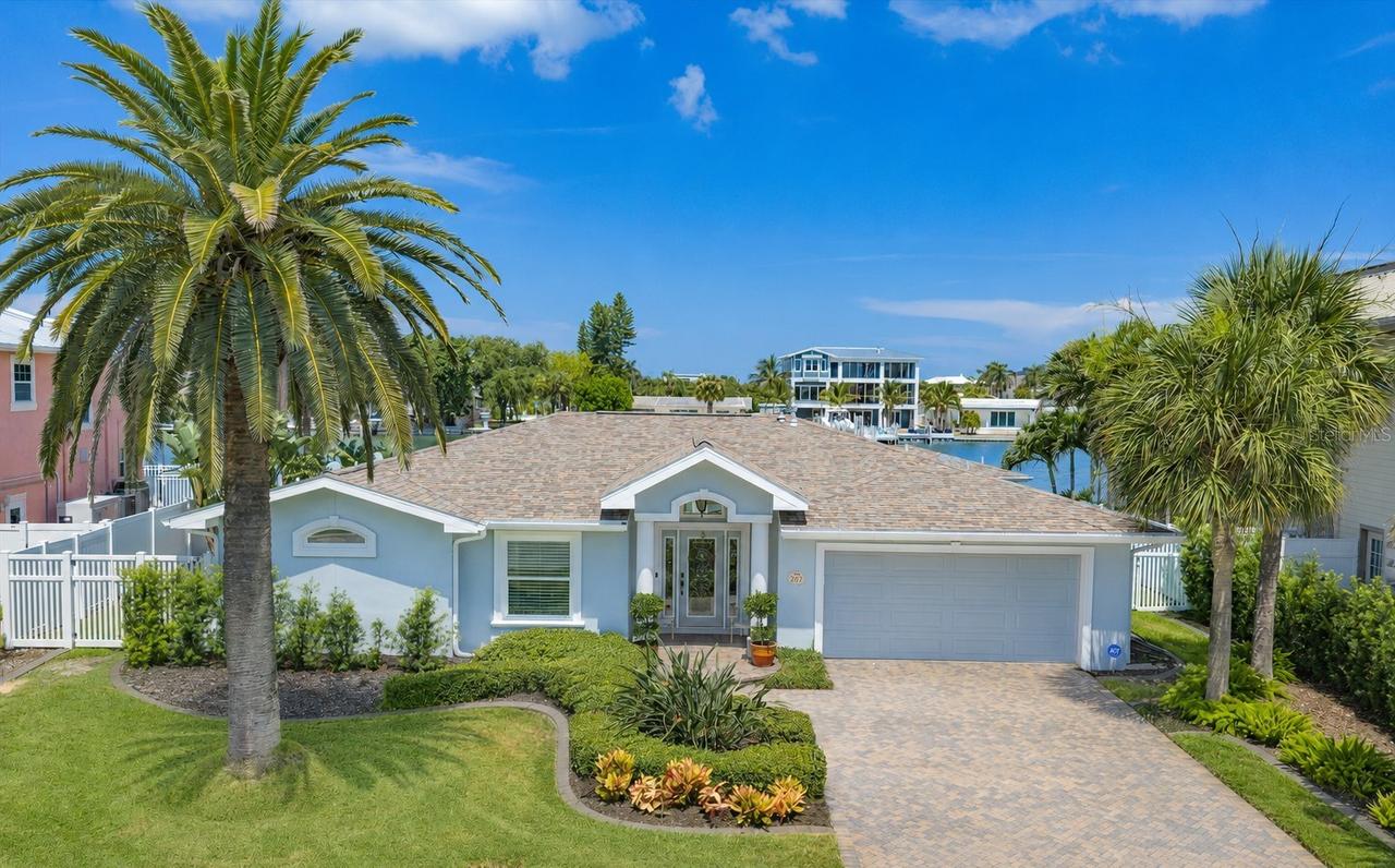 2218 Donato Dr., Belleair Beach, FL 33786