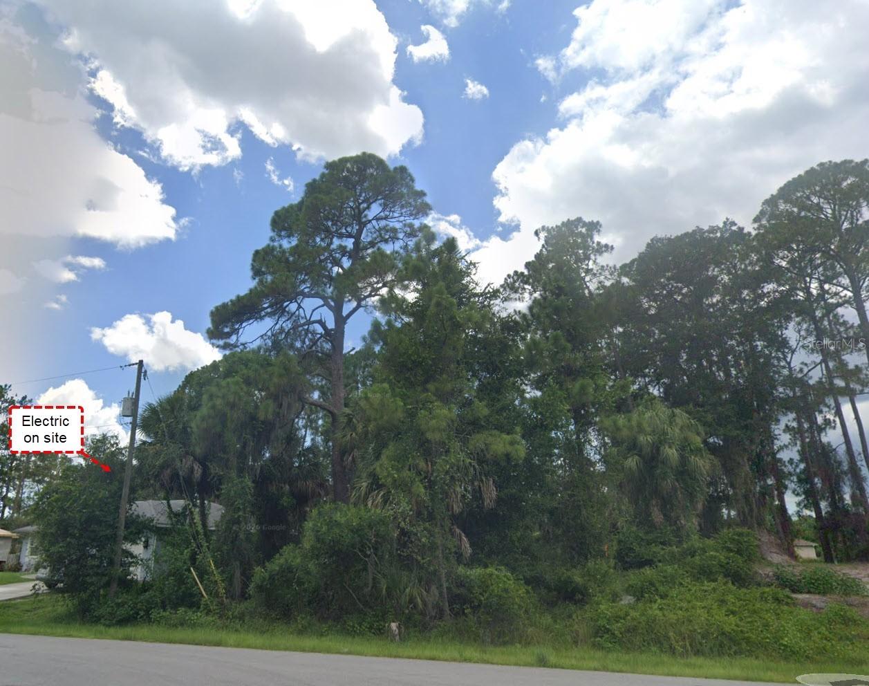 2273 Cherokee St., North Port, FL 34286