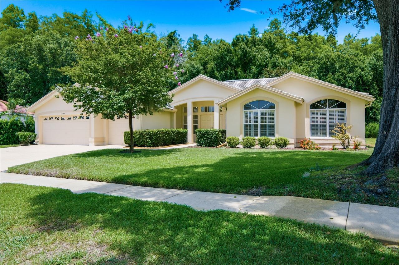 3187 Sterling St., Tarpon Springs, FL 34688